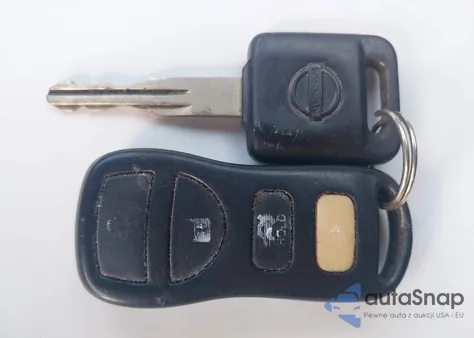 2002 Nissan Maxima Se from USA, damaged, VIN JN1DA31A72T301618